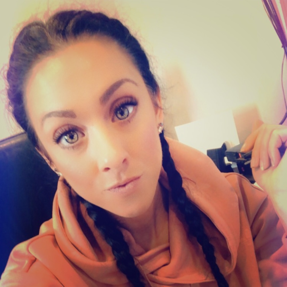 Meet your Posher, Mandy
